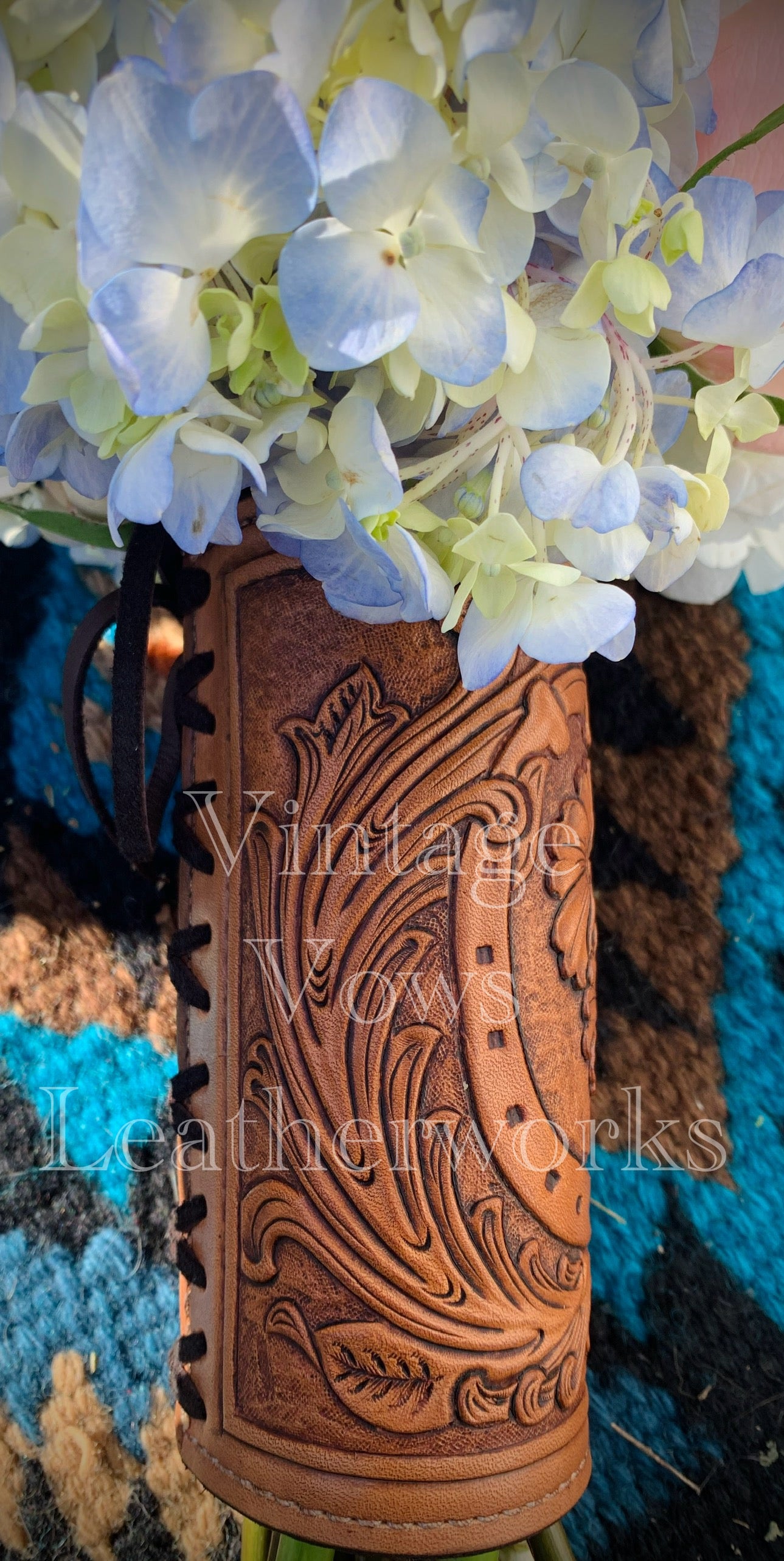 Lucky Horseshoe and Flower Bouquet Wrap