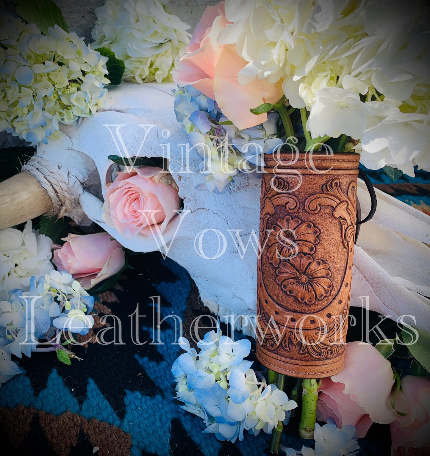 Lucky Horseshoe and Flower Bouquet Wrap